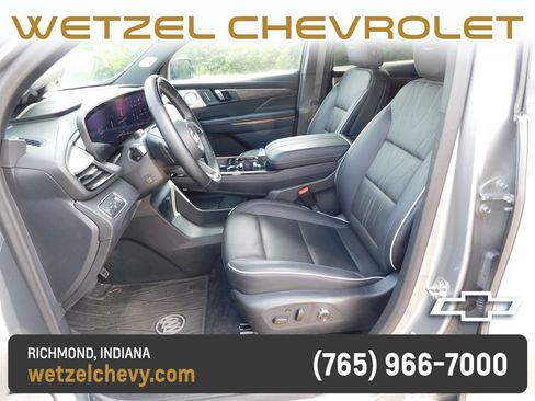 Used 2025 Buick Enclave Avenir w/ Super Cruise Package AWD/4WD image 13