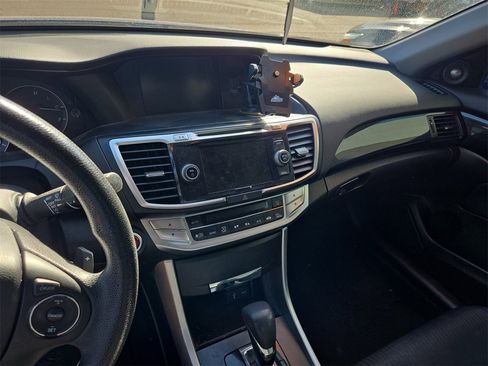 Used 2015 Honda Accord EX image 7