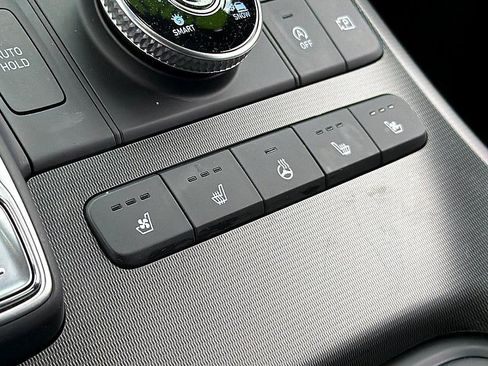 Certified 2025 Hyundai Palisade Calligraphy image 17