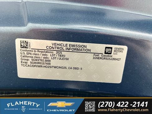 Used 2025 Chevrolet Traverse LT w/ LPO, Floor Liner Package FWD image 17
