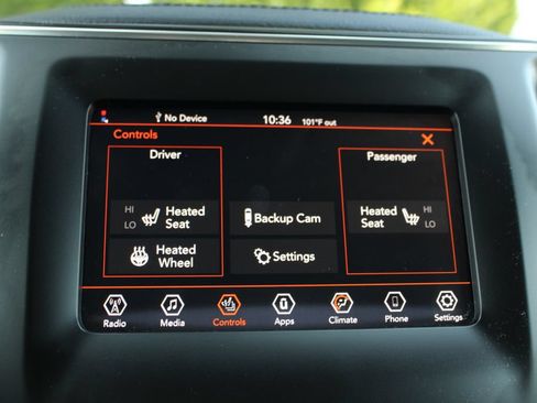 Used 2020 Jeep Cherokee Latitude Plus AWD/4WD image 33