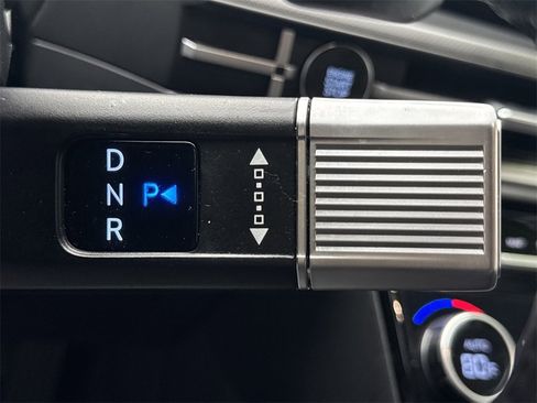 Used 2025 Hyundai Santa Fe SEL image 32