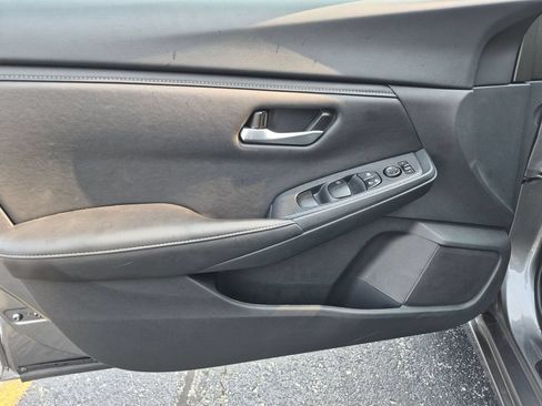 Used 2025 Nissan Sentra SV w/ All-Weather Package FWD image 12