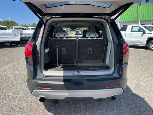 Used 2017 GMC Acadia SLT image 23