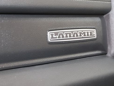 Used 2020 RAM 1500 Laramie AWD/4WD image 36