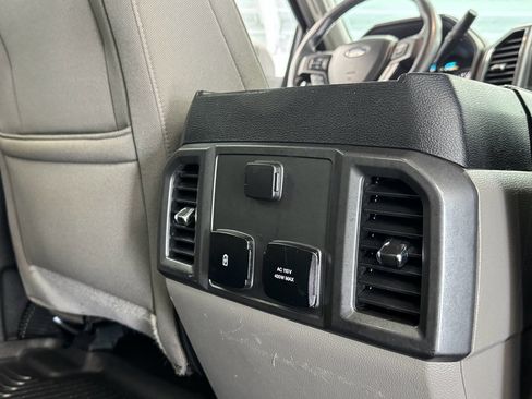 Used 2018 Ford F150 XLT w/ Equipment Group 302A Luxury image 32