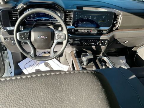 Used 2025 Chevrolet Silverado 1500 LT Trail Boss w/ LT Trail Boss Premium Package image 10