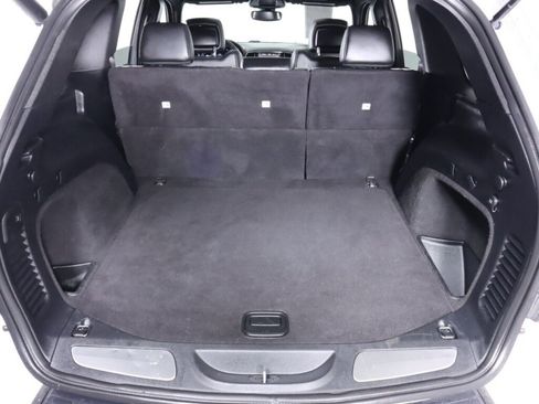 Used 2019 Jeep Grand Cherokee Limited X image 38