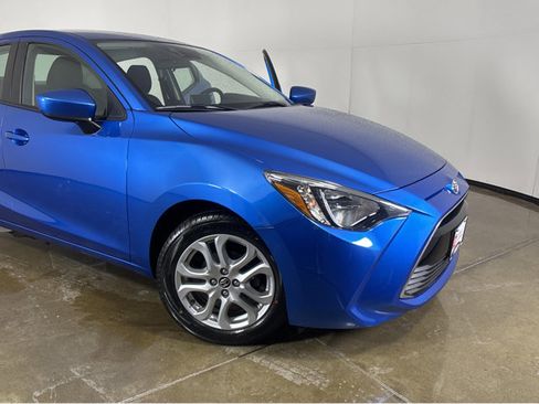 Used 2018 Toyota Yaris iA image 10