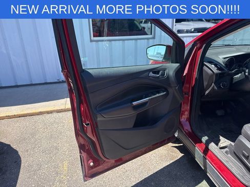 Used 2014 Ford Escape Titanium w/ Equipment Group 401A AWD/4WD image 8