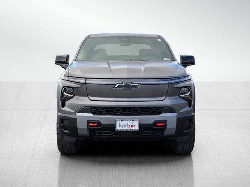 New 2026 Chevrolet Silverado EV Trail Boss w/ Premium Package AWD/4WD image 2