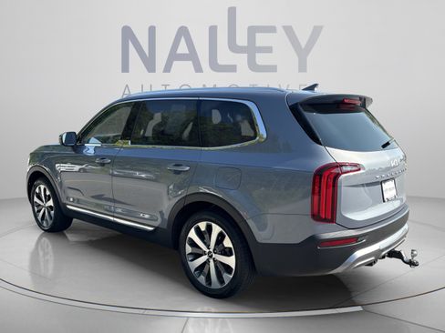 Used 2022 Kia Telluride EX w/ EX Premium Package FWD image 4
