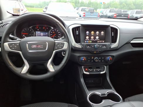 Used 2023 GMC Terrain SLE w/ Driver Convenience Package FWD image 11
