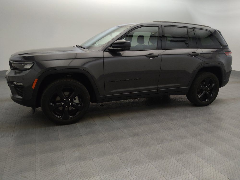 Used 2023 Jeep Grand Cherokee Limited w/ Black Appearance Package RWD image 2