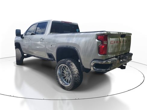 Used 2020 Chevrolet Silverado 2500 LTZ w/ LTZ Plus Package AWD/4WD image 4