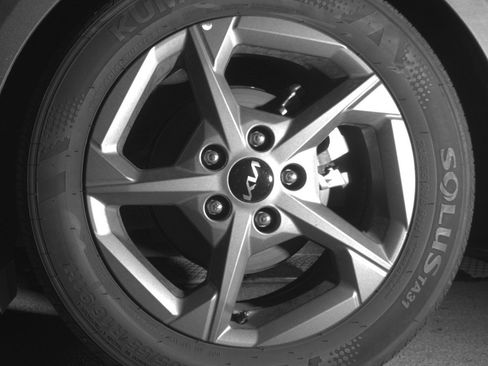 Used 2025 Kia K4 LXS image 14