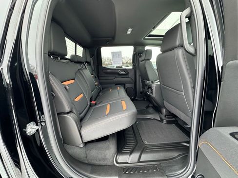 Used 2025 GMC Sierra 1500 AT4 w/ AT4 Preferred Package image 24