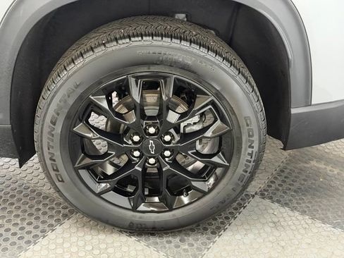 Used 2024 Chevrolet Traverse LT w/ Midnight/Sport Edition FWD image 15