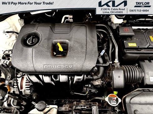 Used 2025 Kia Soul LX w/ LX Technology Package FWD image 28