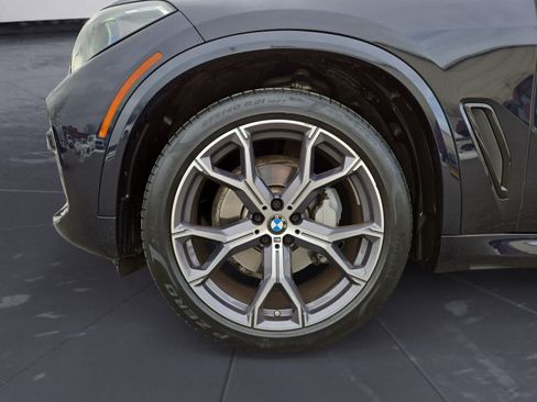 Used 2022 BMW X5 xDrive40i w/ M Sport Package AWD/4WD image 9
