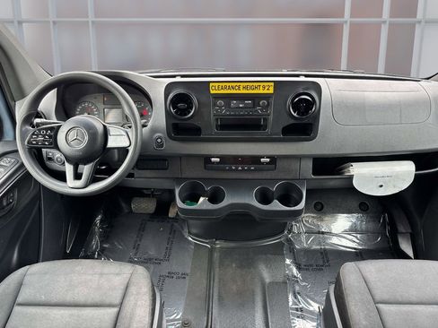 Used 2021 Mercedes-Benz Sprinter 2500 image 15