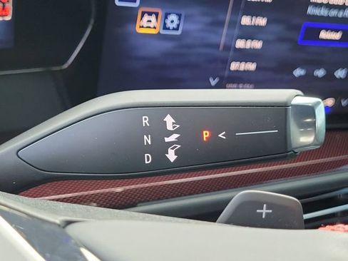 Certified 2025 Chevrolet Traverse RS FWD image 38