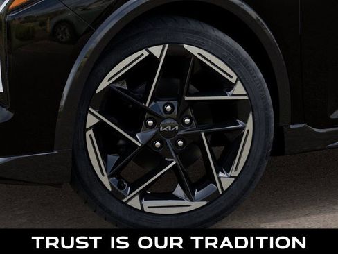 New 2025 Kia K4 GT-Line image 9