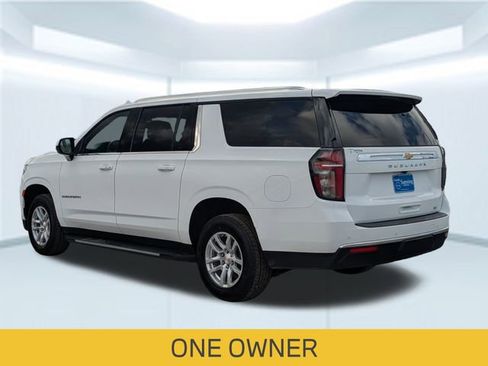 Used 2023 Chevrolet Suburban LT image 4