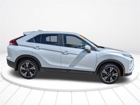 New 2025 Mitsubishi Eclipse Cross SE image 3