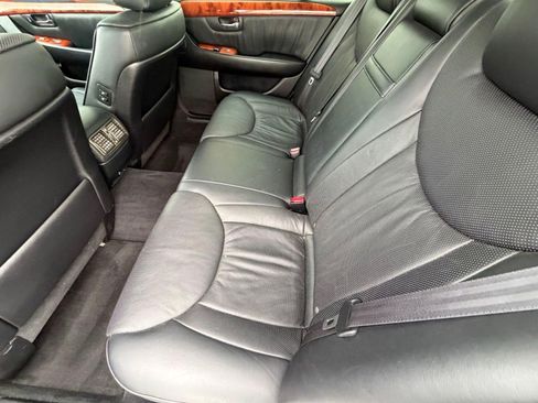Used 2004 Lexus LS 430 image 27