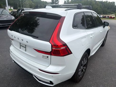 Used 2024 Volvo XC60 B5 Core AWD/4WD image 5