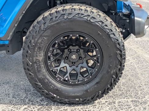 Used 2023 Jeep Gladiator Mojave w/ LED Lighting Group image 12