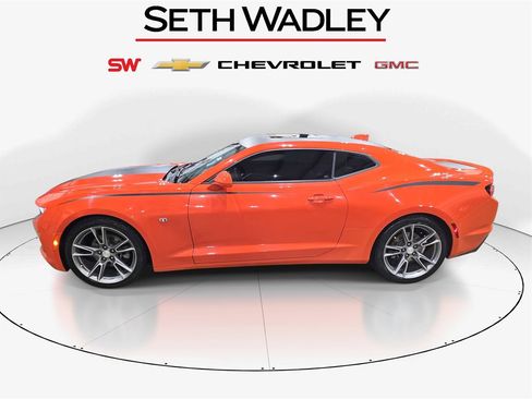 Used 2019 Chevrolet Camaro LT w/ RS Package image 4