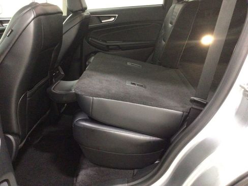 Used 2024 Ford Edge Titanium image 24