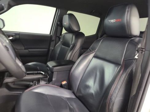 Used 2018 Toyota Tacoma TRD Pro AWD/4WD image 18