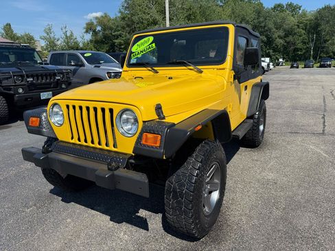 Used 2000 Jeep Wrangler SE AWD/4WD image 2
