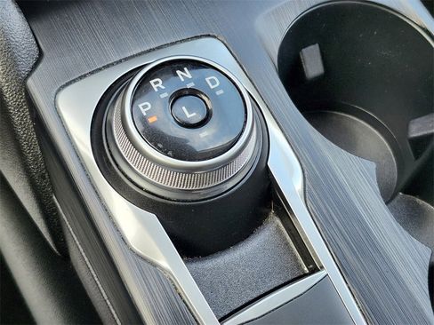 Certified 2022 Ford Escape SE w/ SE Sport Appearance Package image 25