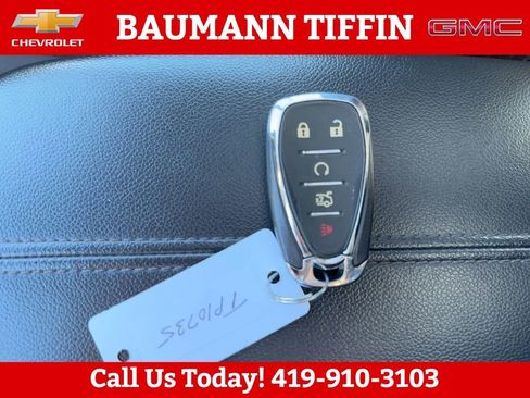 Used 2023 Chevrolet Malibu LT FWD image 26