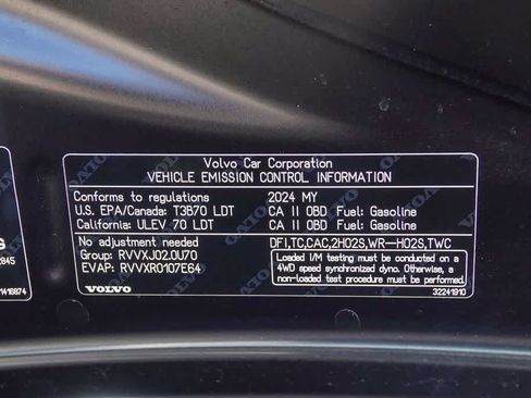 Used 2024 Volvo XC40 B5 Ultimate w/ Protection Package Premier AWD/4WD image 27