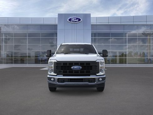 New 2025 Ford F250 XL w/ XL Chrome Package RWD image 28