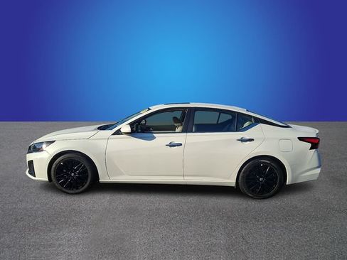 Used 2025 Nissan Altima 2.5 SV w/ SV Special Edition Package FWD image 7