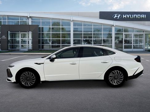 New 2026 Hyundai Sonata SEL image 3
