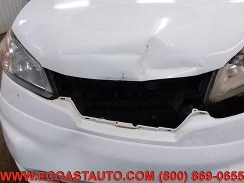 Used 2014 Nissan NV200 SV w/ Exterior Appearance Package image 18