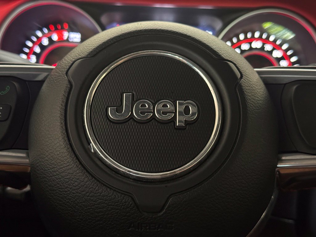 Used 2021 Jeep Wrangler Unlimited Rubicon AWD/4WD image 15