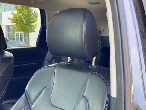 Used 2025 Kia Telluride S AWD/4WD image 24