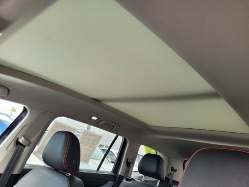Certified 2025 Volkswagen Atlas Peak Edition SE AWD/4WD image 13