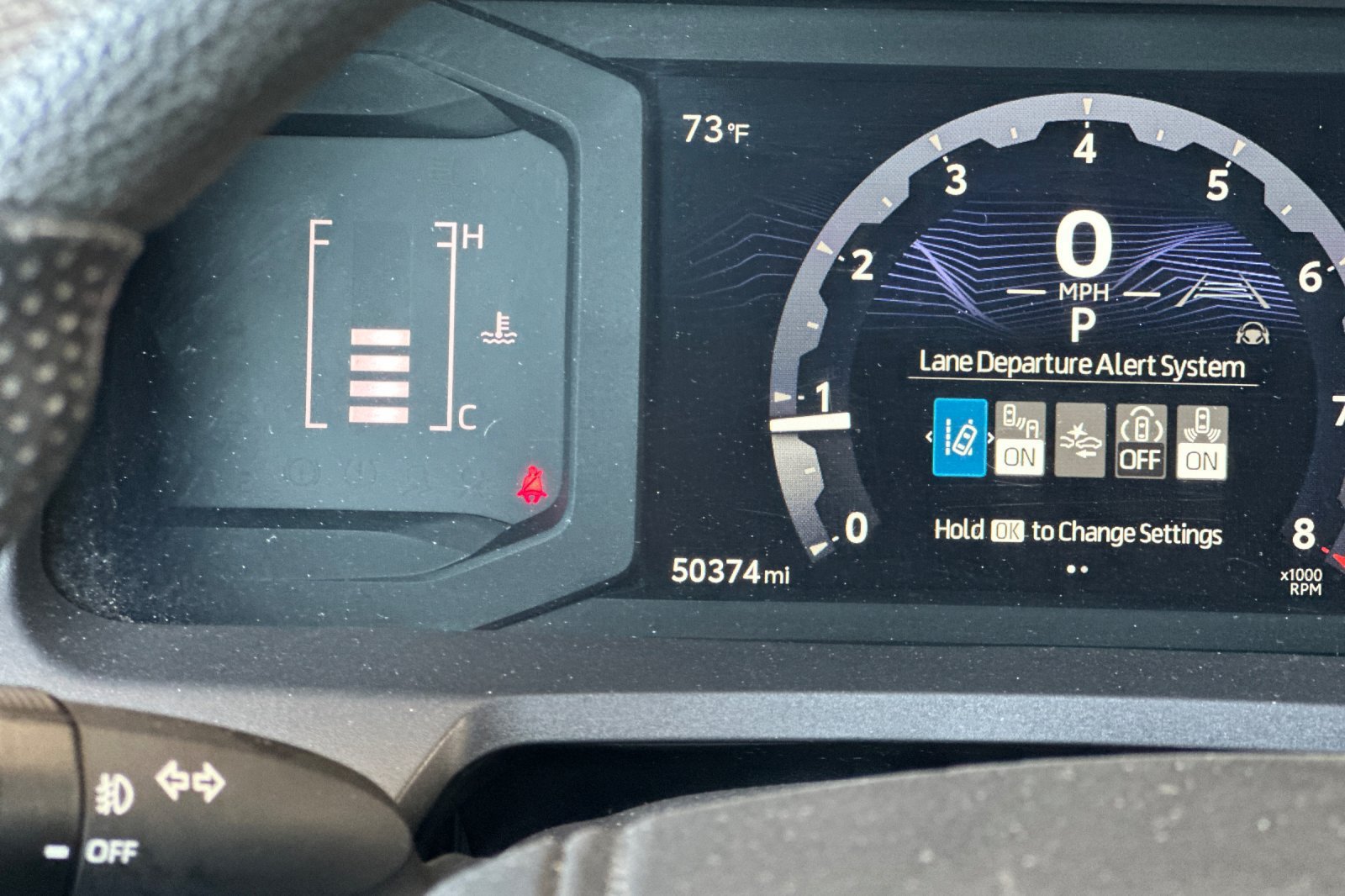 Used 2025 Toyota Tacoma SR5 AWD/4WD image 32