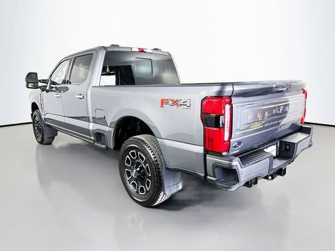 Used 2024 Ford F250 Platinum AWD/4WD image 8