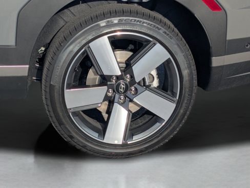 New 2027 Hyundai Santa Fe SE FWD image 13