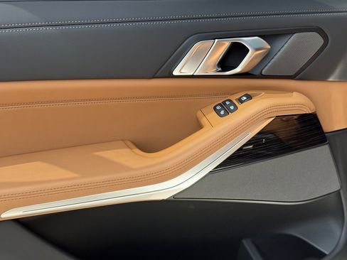 Used 2026 BMW X7 xDrive40i w/ M Sport Package image 20